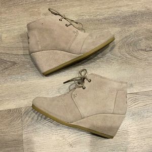 Tom Suede Wedge Booties